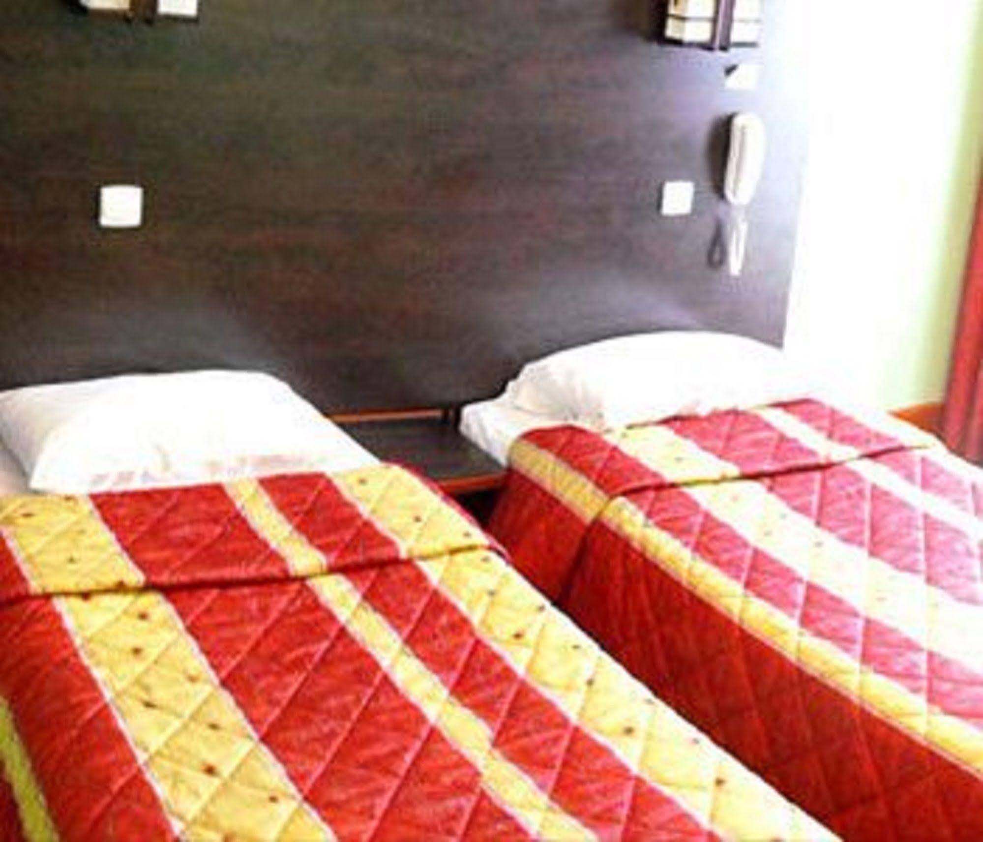 Hotel Cambrai Paris Luaran gambar